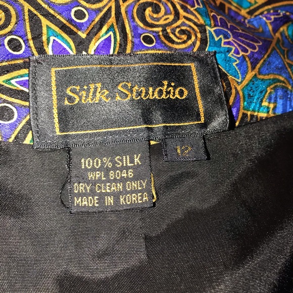 FABULOUS Vintage Silk Studio 1990s Blazer, Size 12 - Picture 5 of 10
